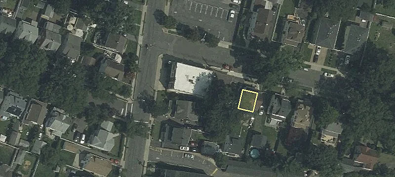 101 Queen Anne Rd