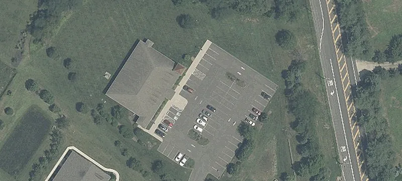 2 Burton Ln