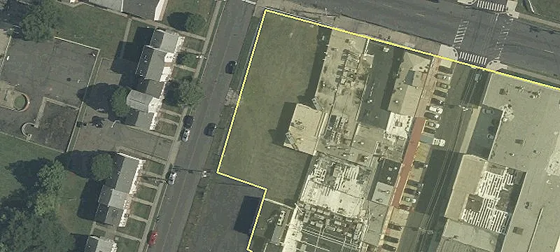 98-100 Peshine Ave, Unit 100
