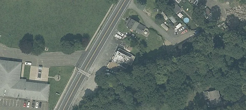 27 Main St