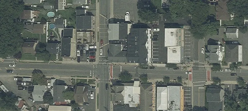 201 Main St