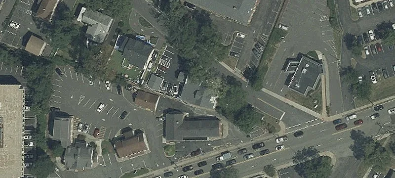 7 Hutton Ave