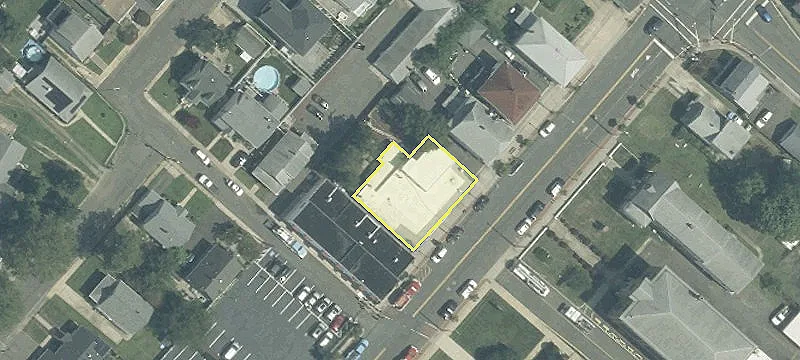 351 Maple Pl
