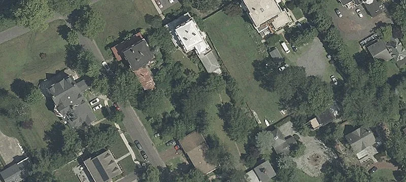 203 Bank Ave