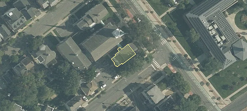 98 College Ave