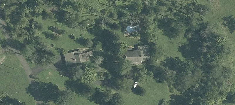 11 Cedar Ln