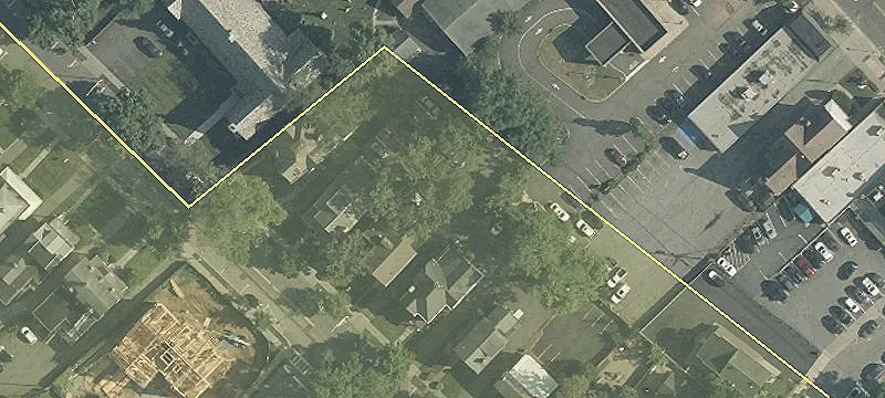 84 Maple Ave