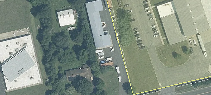 75 Vanderburg Rd