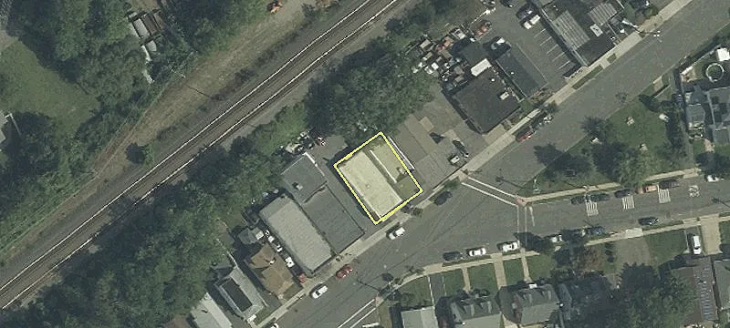 225 Clay Ave