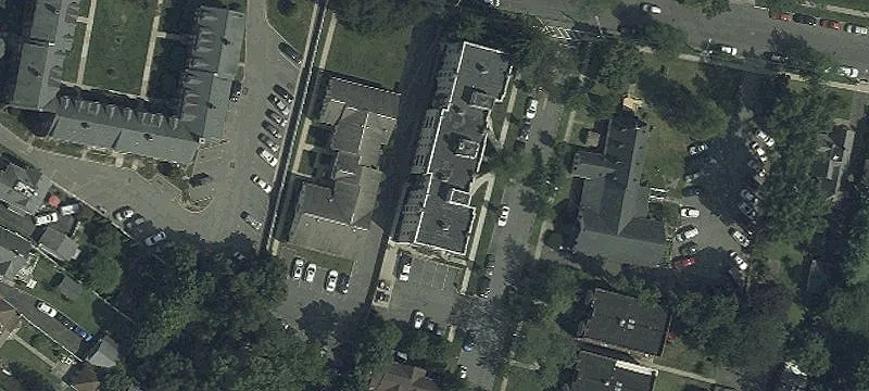72 Hudson Ave