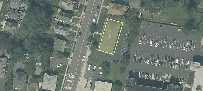 10 Gaston Ave