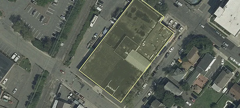 269 Commercial Ave