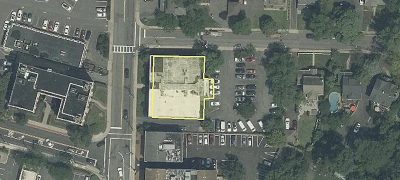 75 Maple Ave
