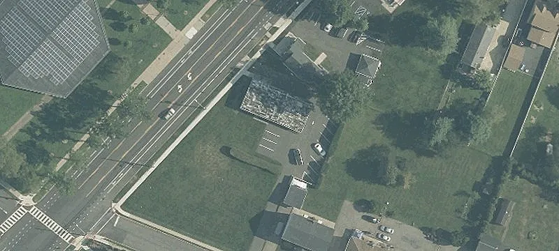 854 Livingston Ave
