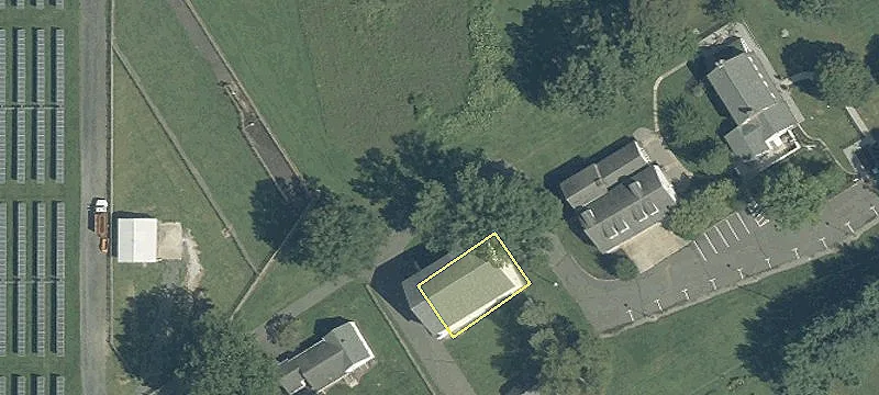 1125 Bear Tavern Rd
