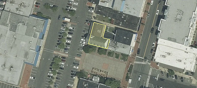 704 9th Ave