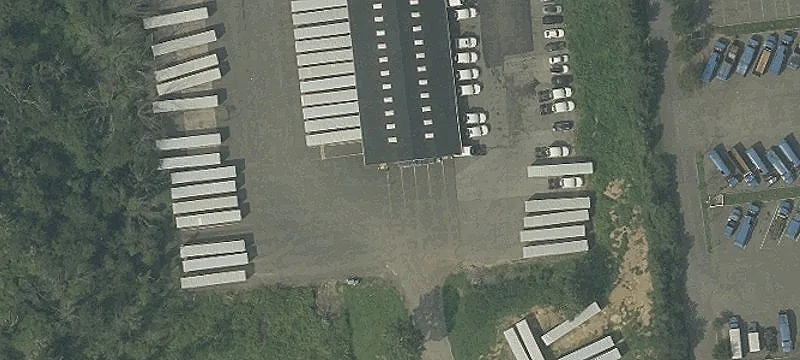 15 Frontage Rd