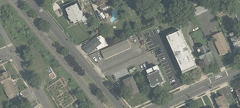 575 Champion Ave