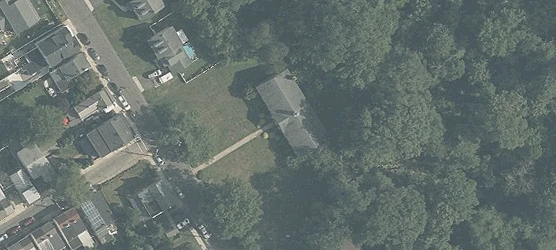 33 3rd St