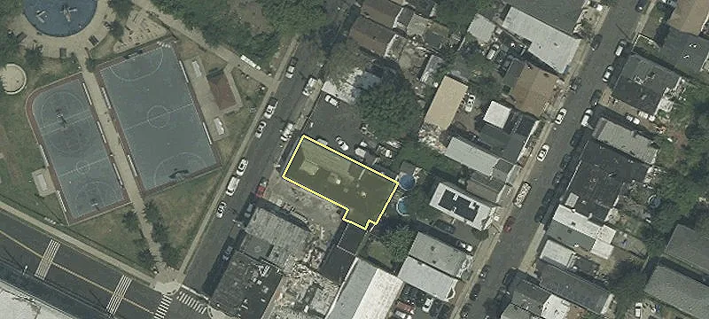 42-48 Duryea St