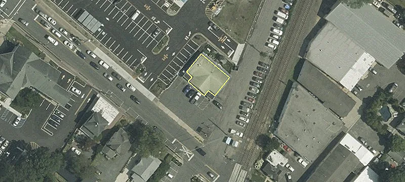 192 Main St
