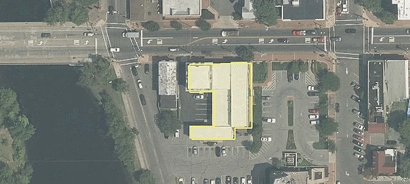 17 Main St