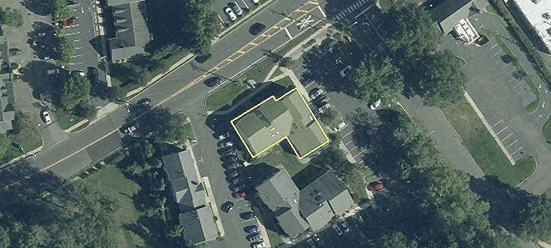 34 Sycamore Ave