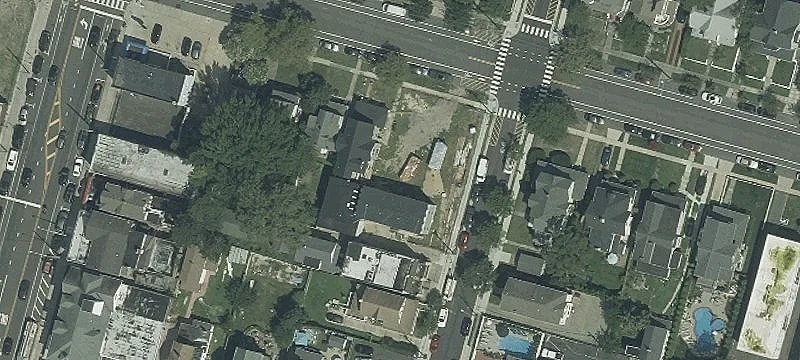 700 1st Ave