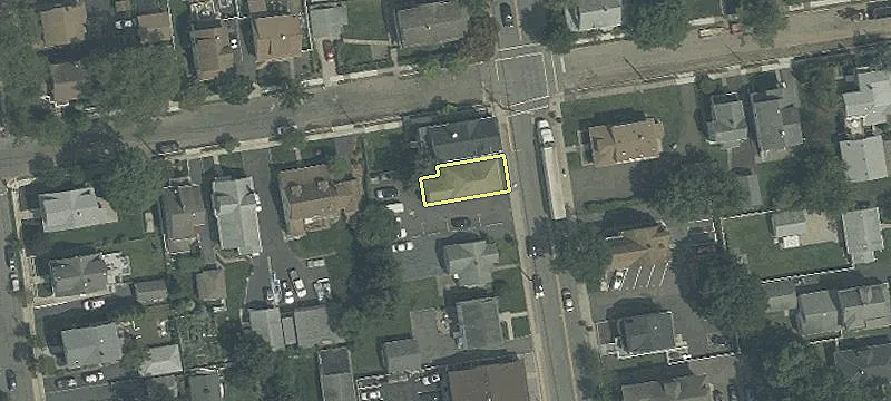 684 Lafayette Ave