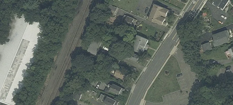 374 Broad St