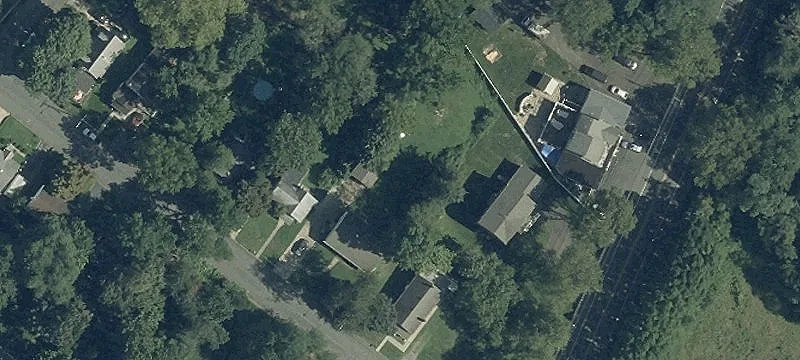 8 Heath St