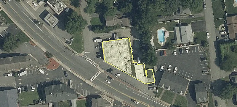218 Newark Pompton Tpke
