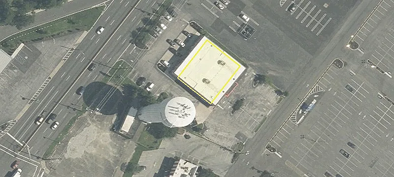 700 Cres Blvd