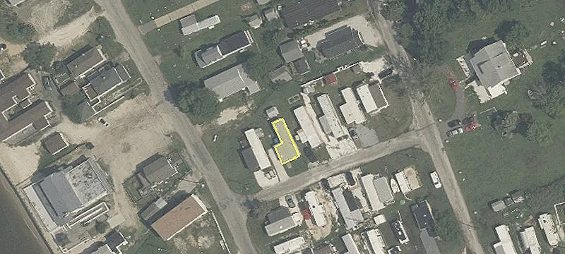 10-12 Adaline Ave