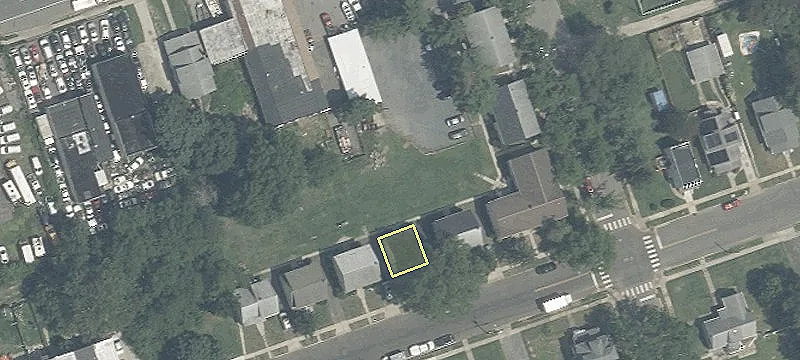 401 Thomson Ave