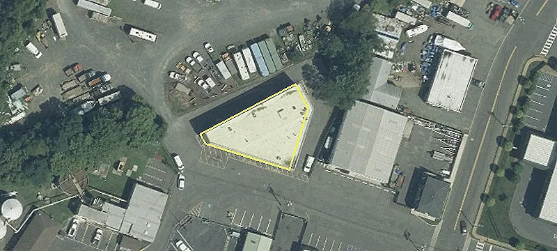 24 Lincoln Ave