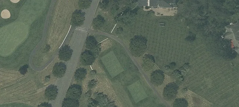 Clubhouse Dr