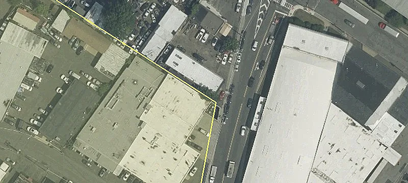 Chestnut Ave
