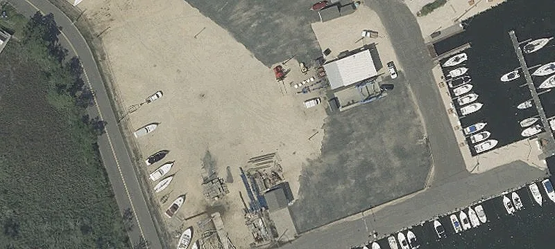 Yacht Basin Plz