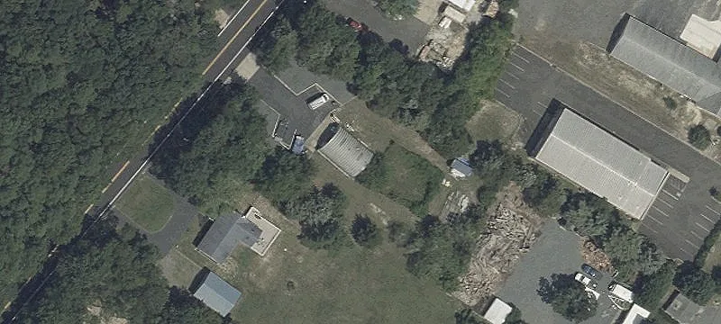 Railroad Ave