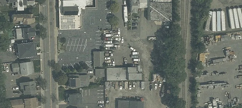 20 4th Ave