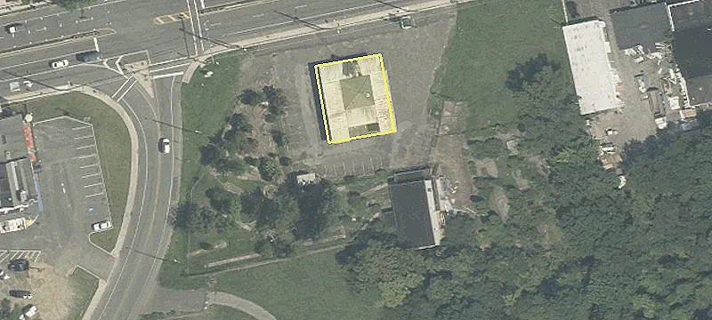 310 Cres Blvd