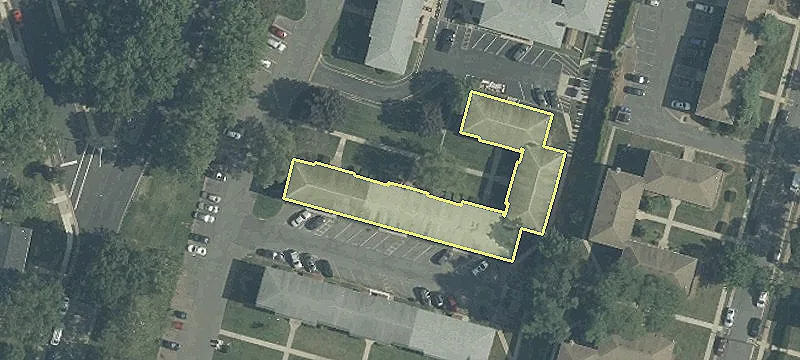319 Crowells Rd