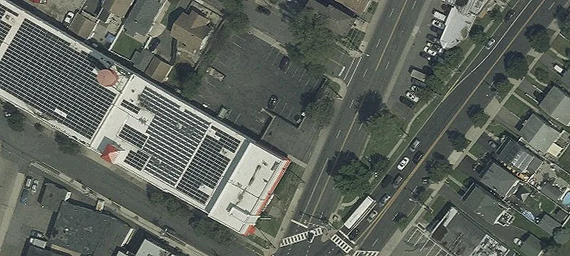 Grand Ave