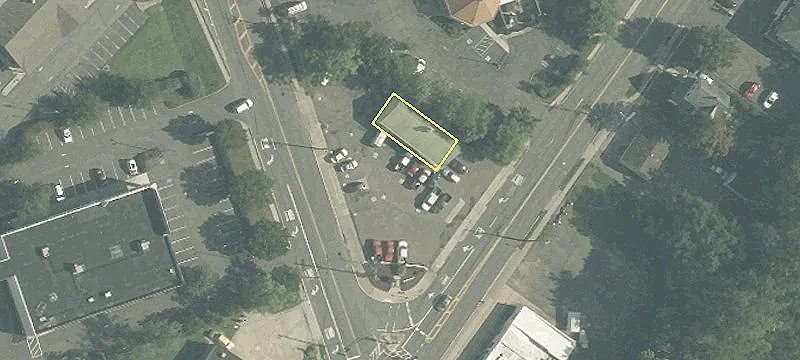 340 Main St