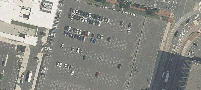 2 Riverside Dr