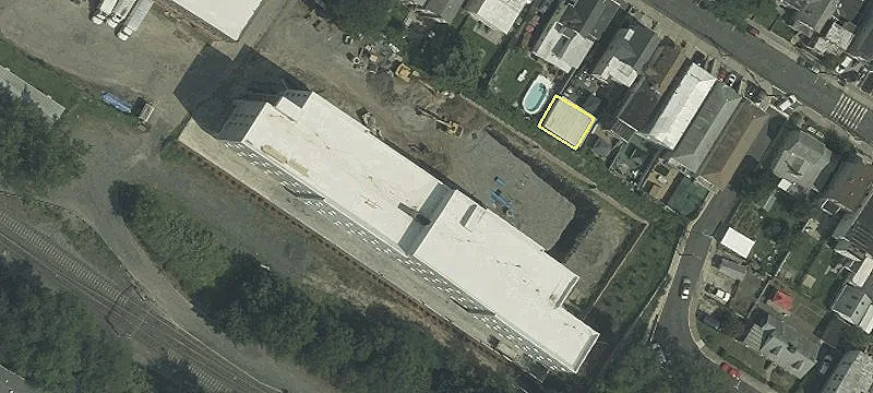 Meadowview Ave