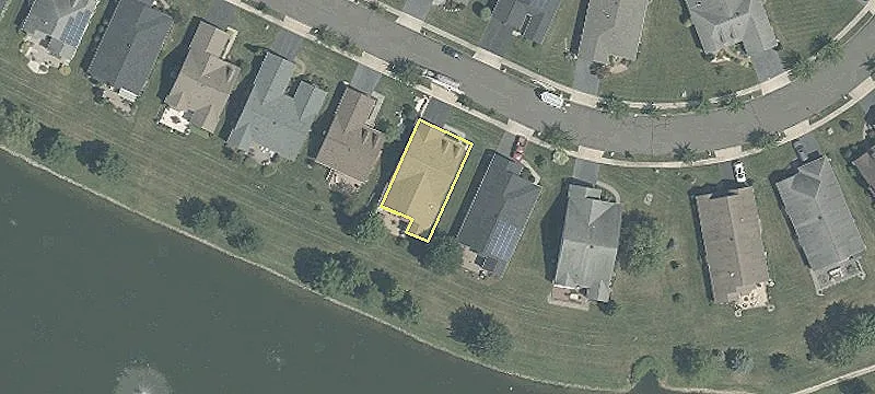 28 Betsy Ross Dr