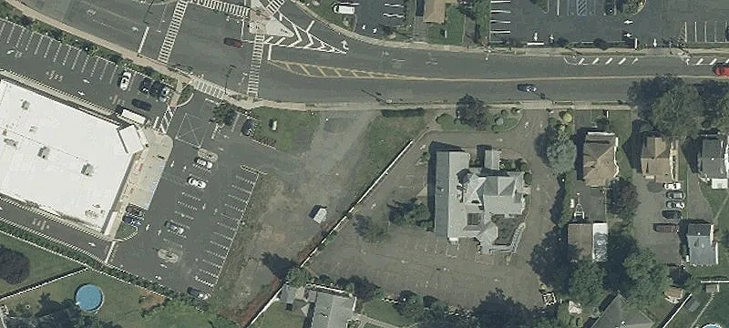 221 Westfield Ave