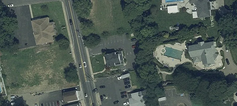 45 Monmouth Rd